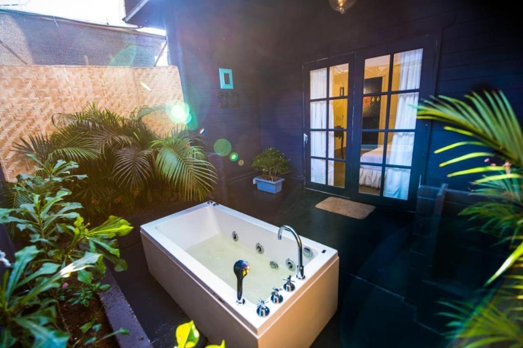 Casa Playa Comforts Вагатор Екстер'єр фото